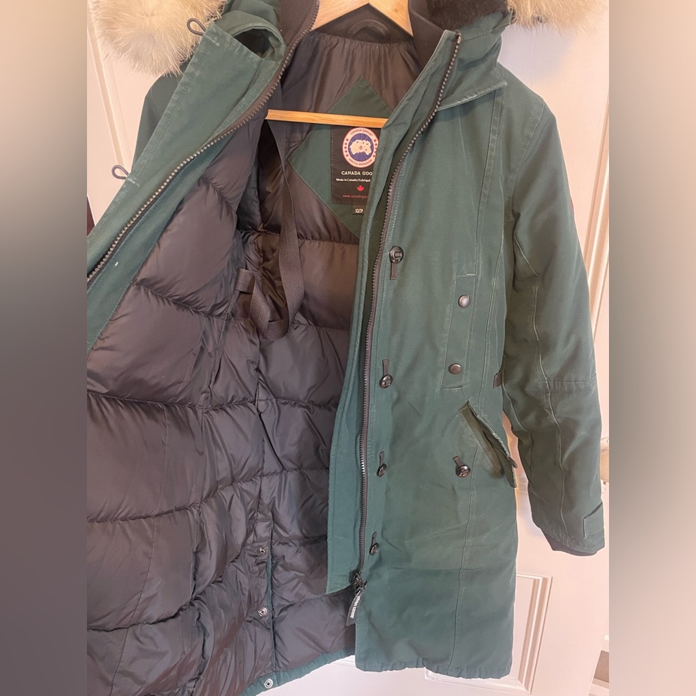 Canada Goose XS Kensington Park - Algonquin Green w/ Removable Fur Trim - Picture 8 of 10